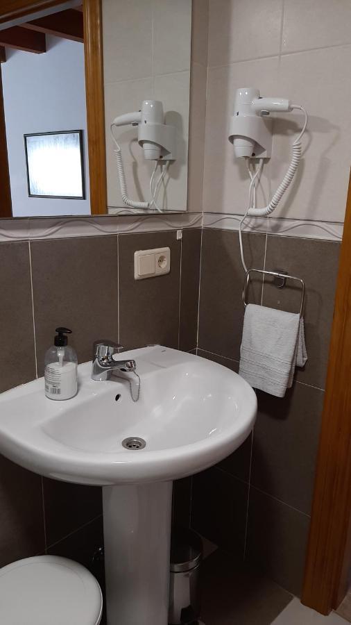 דירות Onís El Puentin Del Sella Con Wifi Y Parking Gratuito מראה חיצוני תמונה