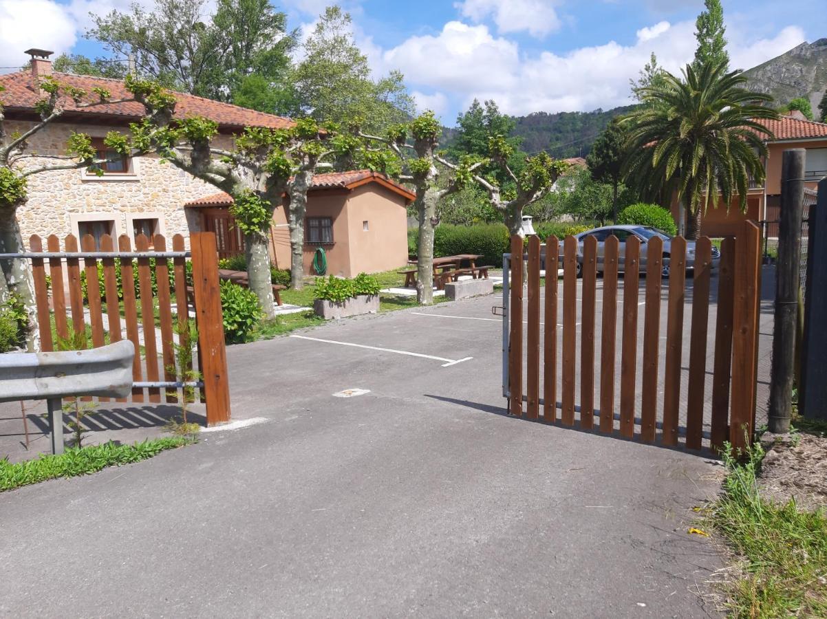 דירות Onís El Puentin Del Sella Con Wifi Y Parking Gratuito מראה חיצוני תמונה